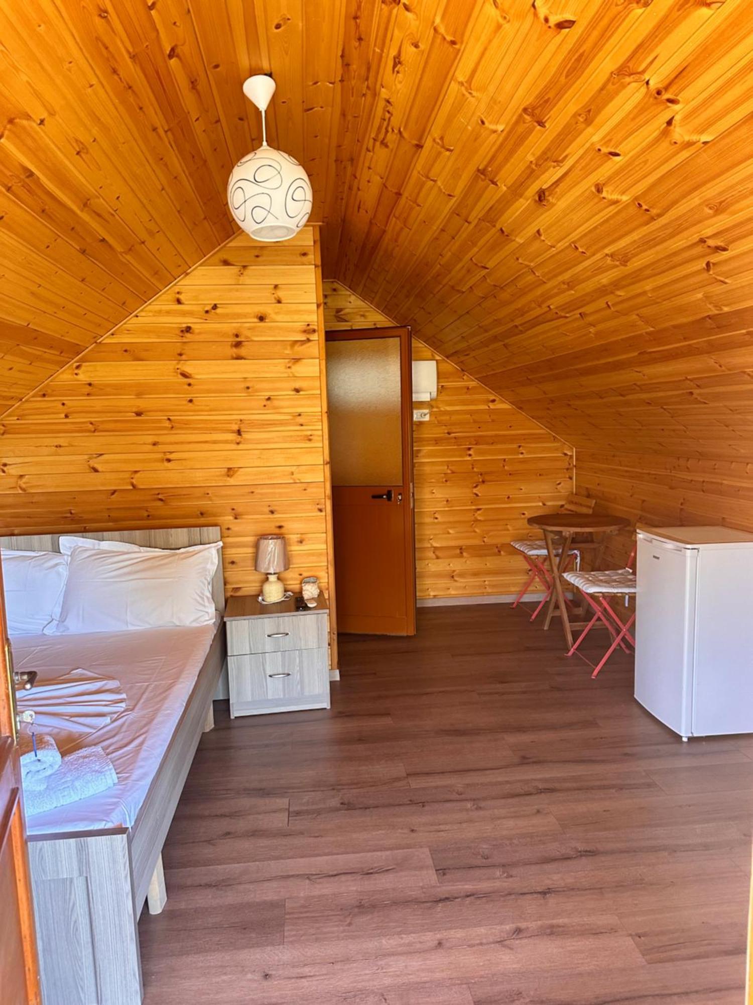 Inn Boi Dhermi